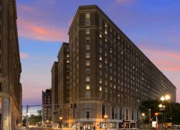 Sunstone Hotel Investors Sells Boston Hotel